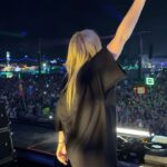 Alison Wonderland Instagram - Oh my god . Im still processing last night. I haven’t gone through all the footage yet but thank you @dolcegabbana for dressing me and thank you @maupmusic for surprising me on stage to premiere my on again remix. MAINLY THANK YOU TO THE CRAZY CROWD. Main stage edc . Cryinggggg
