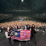 Alissa White-Gluz Instagram – Kuala Lumpur, Malaysia!!! That was incredible, thank you for everything. The next show is tomorrow (May 21) in Bangkok, Thailand! 

Kuala Lumpur, Malaysia!!! Memang onzz dan penuh emosi untuk beraksi di tempat yang indah dengan peminat yang mantap. Kami sangat terharu dengan semangat yang korang bagi untuk Arch Enemy. Kami berharap sangat, tak perlu la tunggu sampai 12 tahun nak dapat peluang beraksi untuk anda lagi. Terima kasih untuk segalanya, untuk selamanya, korang memang wamwamsamm!!

#archenemy #malaysia #kualalumpur #zeppkl