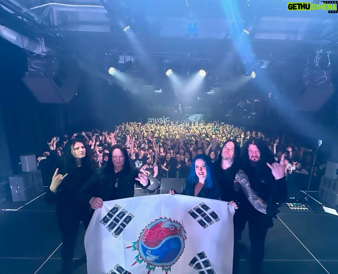 Alissa White-Gluz Instagram - SOLD-OUT show in South Korea, what an amazing start to our Asia 2024 tour! China, you’re next! 진심으로 감사했습니다! 저희는 한국에서 정말 행복한 시간을 보냈어요. 여러분들이 저희 곡을 우렁차게 떼창하는 모습에 너무나도 감동했습니다. 아시겠지만 저희는 한국 팬들을 정말 정말 사랑해요! 곧 다시 뵙겠습니다!! #archenemy #alissawhitegluz #michaelamott #deceivers #asia #asiatour