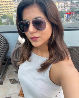 Alivia Sarkar Instagram - Abar Awronner Din Ratri promotions ❤️

#aadr #promotions #cinema 

@aadrmovie