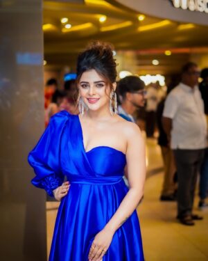 Alivia Sarkar Instagram - My two beautiful diva in one frame 

@mukhopadhyayrupsha @reel2alivia 

Wearing: @sampurna_dey_100 

#instafashion #instamood #instastyle #dailylook #dailyinspiration #dailyinspiration #dailypost #updates #ınstagood #instamood #instaupload #styling #reachyourgoals
