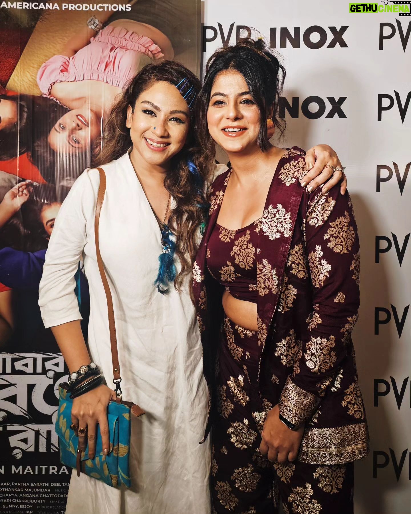 Alivia Sarkar Instagram - Abar Awronne Din Raatri dekhe, ami eta niye chinta- e pore gelam je ke better .. Manush Alivia, naki obhinetri.. ! ❤️Tui janish toh tui amar hridoy- er ekta tukro ! Toke khuuuuuub bhalobashi 🤗 So .... so.... proud of you ! Tor pashe boshe boro screen - e toke dyakha.. this was so beautiful ! I'm really happy ...tui aaro onek darun darun kaaj kor ! 💫💌 Abar Awronne Dinn Raatri is running in theatres ! Please grab your tickets NOW ! . . . . . . #abarawronnedinratri #runningintheatres #newmovie #grabyourticketsnow #bengalimovie #soproudofyou #lotsoflove #sohappyforyou #happysoul #instapost #potd #collabpost #instaaudio #chandreyeeghosh #official_chandreyee_ghosh