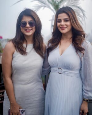 Alivia Sarkar Instagram - Same same BuT different 😉🫶🏻

#aadr #promotion #friendship #blessed 

@argha_giri