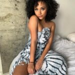 Alix Lapri Instagram – If you could see my thoughts you would see our faces