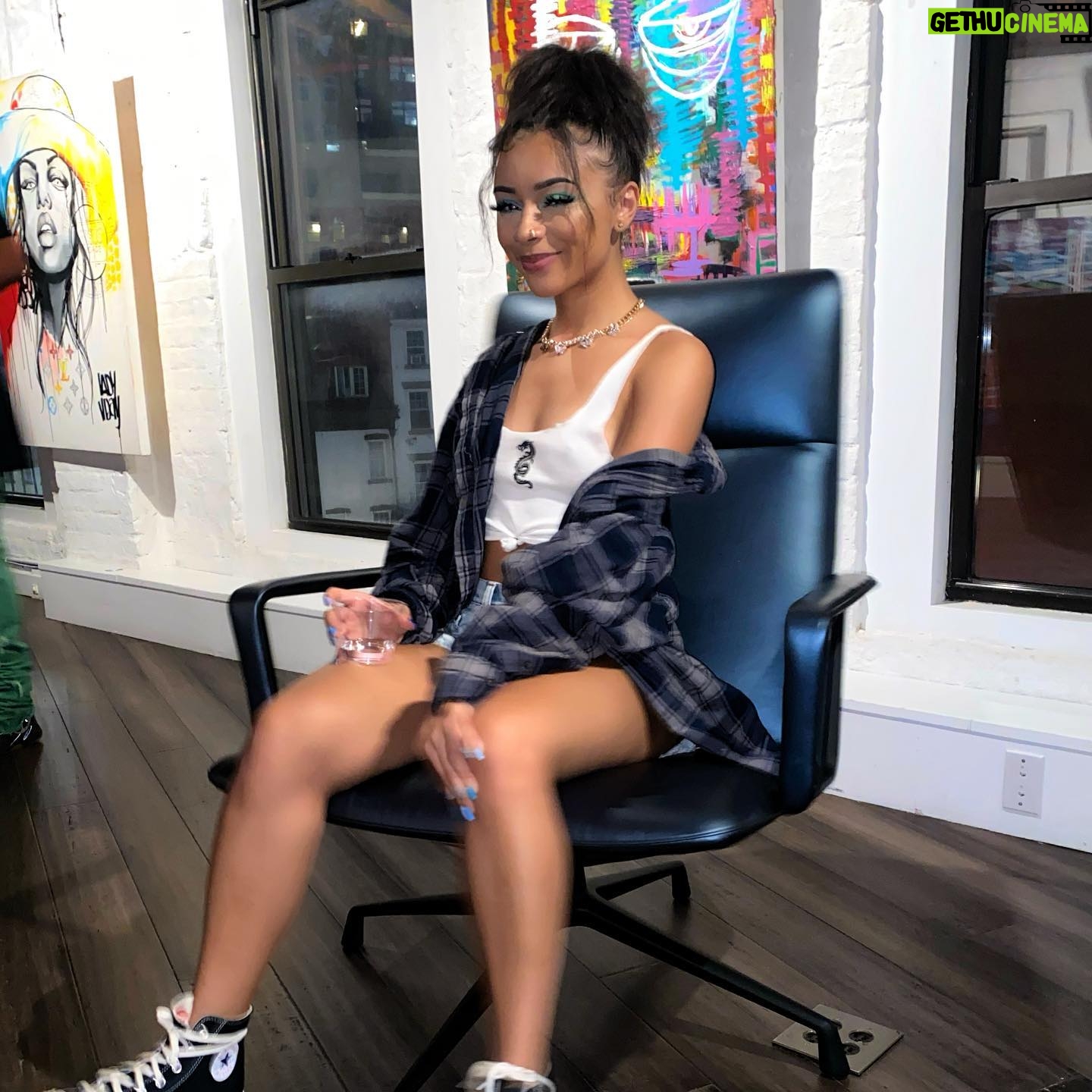 Alix Lapri Instagram - tipsy in an art gallery in the middle of Manhattan.