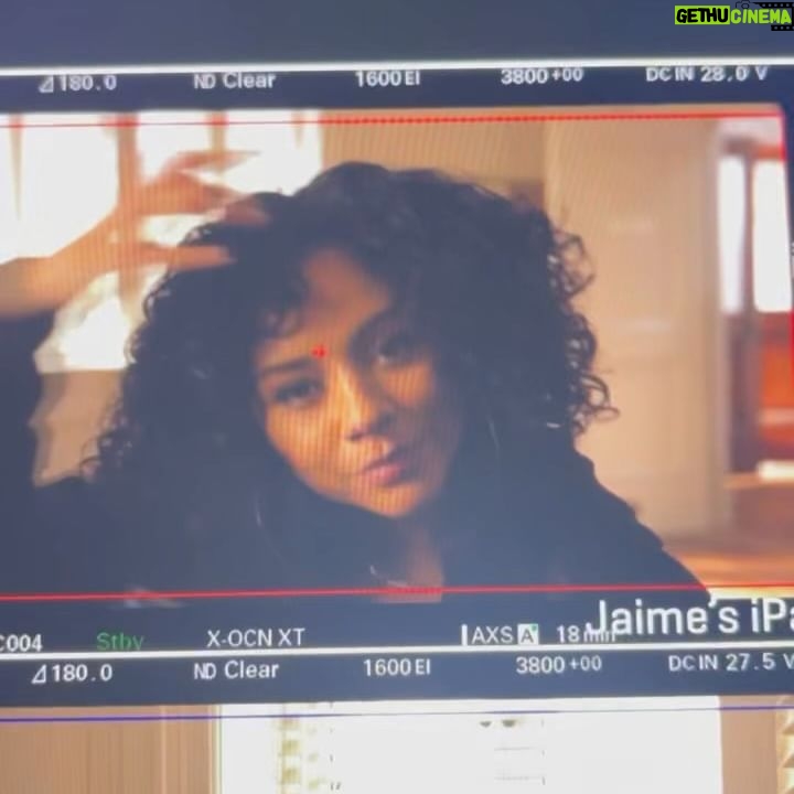 Alix Lapri Instagram - Truly fried. S4 vibes? 1. Gianni has *NSYNC SHAKING 2. Omarion could never 3. She’s cute 4. Checking viewfinder 5. Again Gianni is such a good dancer 6. Michael’s ability to sleep anywhere is impressive 7. Makeup time 8. Snow for Christmas 9. Who dis 10. Janai throws it back on a FaceTime party