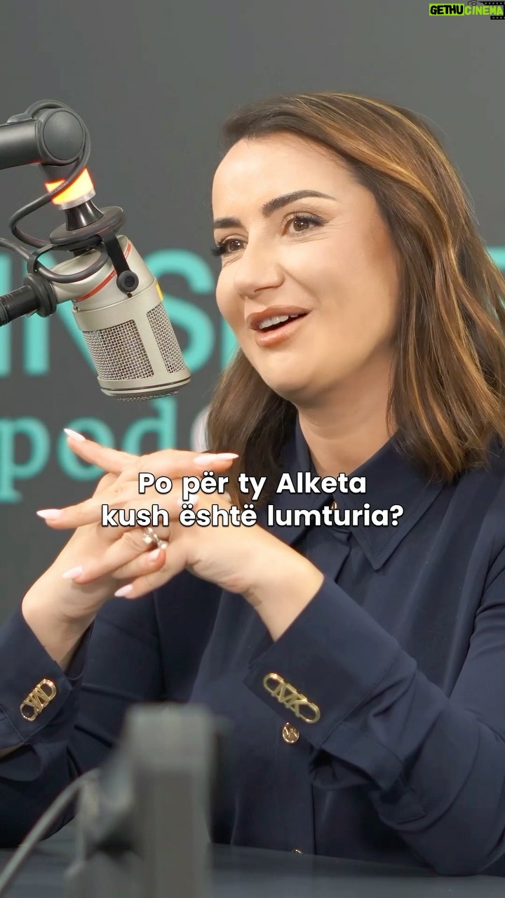 Alketa Vejsiu - 2.8K Likes - Cfare eshte lumturia?
Me @alketazyfi e @yogurteria.albania ne @podclass.alketavejsiu
Na ndiqni ne Kanalin Class Media ne You Tube/ Podkast Inspire
