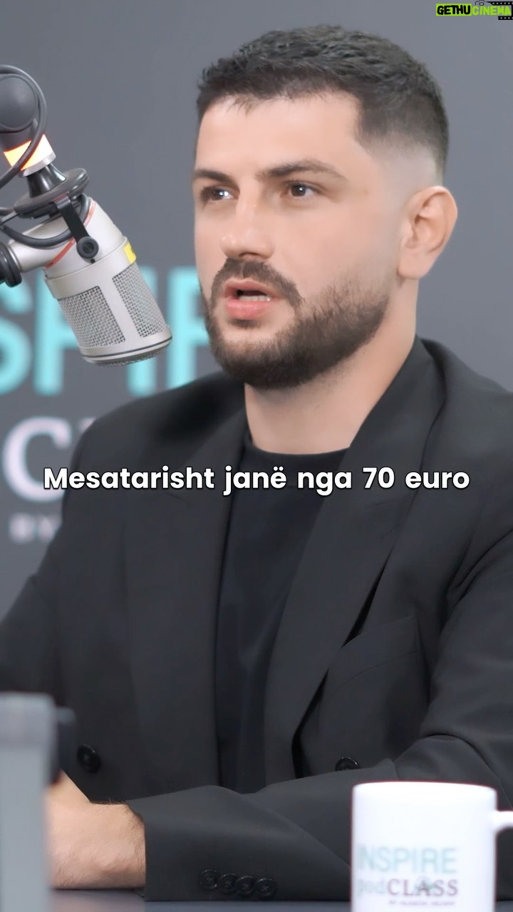 Alketa Vejsiu - 828 Likes - Ju nga do pushoni kete vit? Shqiperi apo jashte?
@podclass.alketavejsiu
Flasim pak per pushime tani.
Sa kushton nje dhome klasike dhe nje suite ne Marina Bay Vlore? @marinabayresort_casino
Shpenzimi ditor ne kete resort luksoz ne Jug sa do te ishte?
@besmir_lulaj Pedagogu i Juridikut qe vendosi ti perkushtohet hotelerise si pronar dhe menaxher i pergjithshem i ketij resorti fanastik!
Ndiq episodin e plote ne kanalin Class Media ne You Tube dhe regjistrohu ne Kanalin tone.
Ose ne Spotify Class Media/ Alketa Vejsiu/ Podkast!