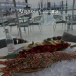 Alketa Vejsiu Instagram - @classexplore_ ✨ @gjurmarestaurant një destinacion i sugjeruar nga Alketa për Class Explore, për të marrë shijen dhe aromën e detit Jon, të shoqëruar me një peisazh mahnitës. @aldomehmeti një nga Shefat e kuzhinës më të njohur në vend për talentin dhe pasionin e tij për këtë profesion. Jemi në periudhën kur kemi më shumë nevojë për sugjerime të tilla 🤭
