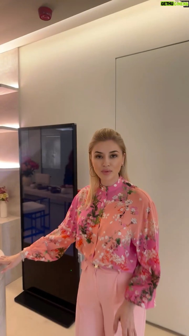 Alketa Vejsiu - 1.3K Likes - 🩷Per nuset e 2024: Ne @zendiamond.albania mund te kompletoni looku-n tuaj me bizhuteri te cmuara 💎 #approved
