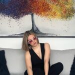 Allie Sherlock Instagram – Live love laugh music