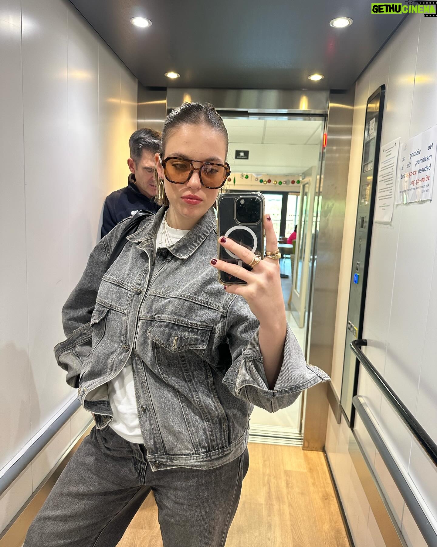 Allie Sherlock Instagram - What’s your favorite movie?