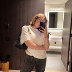 Allie Sherlock Instagram - Less is more