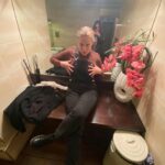 Allie Sherlock Instagram – Bathroom selfies @jessicadoolanx