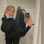 Allie Sherlock Instagram – Took this pic before going on the tv. Have you ever had a moment on tv