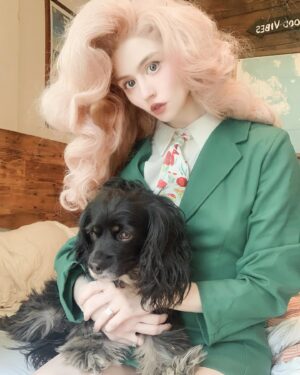 Allison Harvard Instagram - my business associate @pennygoodgirl   @fashionbrandcompany