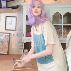 Allison Harvard Instagram - ART DAY TODAY 3pm PST~ with me on Twitch (LINK IN BIO) or @electricfeelsparty livestream (follow them!!) ACTIVITY:
We will be painting a cute background (of any kind) and listening to music together...I’ll be answering any questions! art or antm related, literally whatever ❤️ Pick a fun background to paint!

WHY?

Because I will show you how to make an erupting volcano which will go in front of your background. LOL

SUPPLIES:

Paint
Paper
Vinegar
Baking soda
Shot glass
Coffee filter 
Food coloring (optional but is fun)

Photo by @deathc
