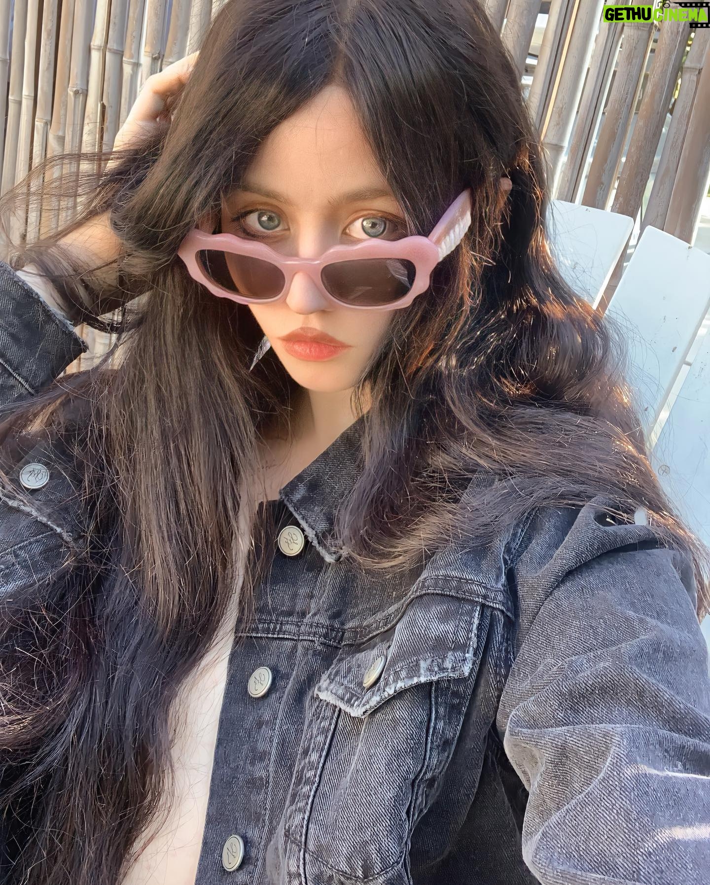Allison Harvard Instagram - 🦷 💕 @fashionbrandcompany @revolve