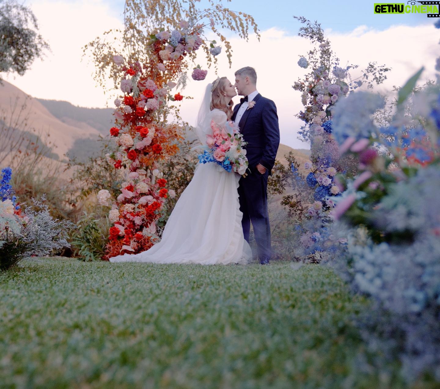 Allison Harvard - 93.1K Likes - I love you so much @jeremyburke 💝 We have the most amazing family and friends and it was truly the best day of my life 😭💘 📸 @ryanfleming