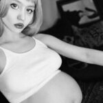 Allison Harvard Instagram - Less than a month to go 🐣