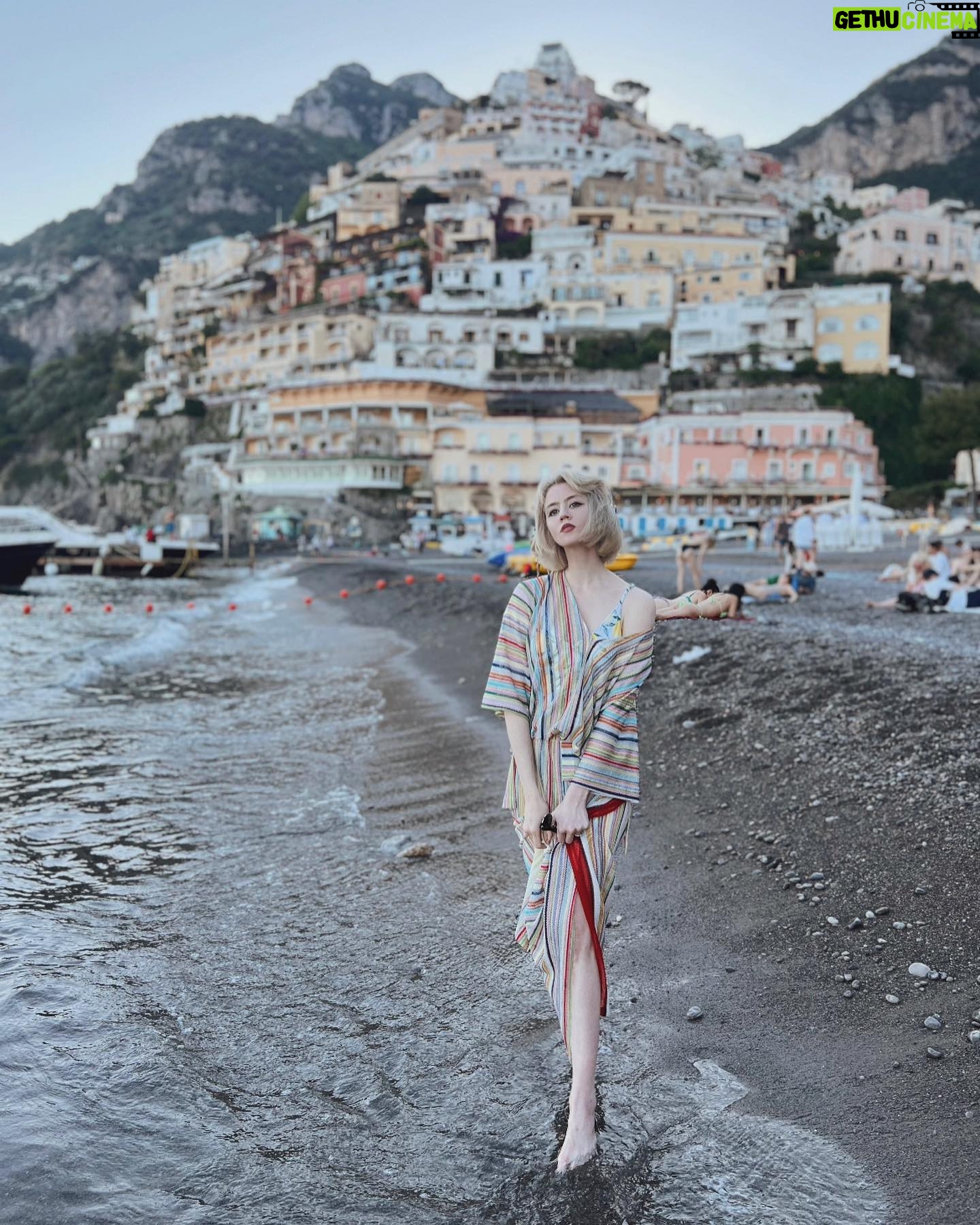 Allison Harvard - 23.6K Likes - 💋