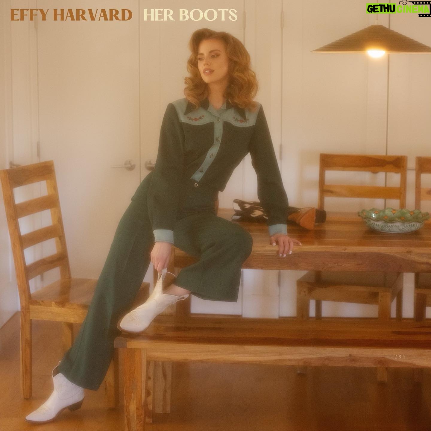 Allison Harvard Instagram - Ahh!! My sister's first country song "Her Boots" is out now @effyharvard 💕 find it on all streaming platforms!! So proud of my puffin 😭🎉