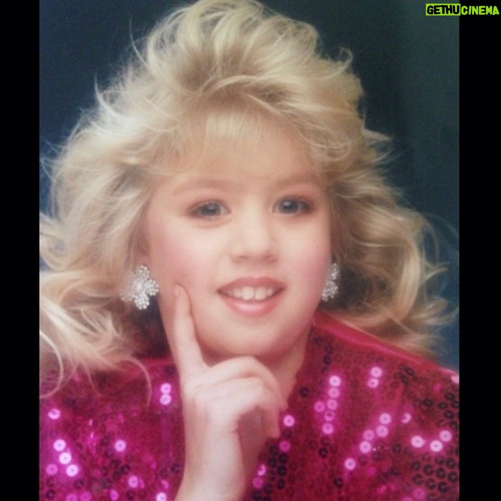Allison Harvard - 22K Likes - dream big