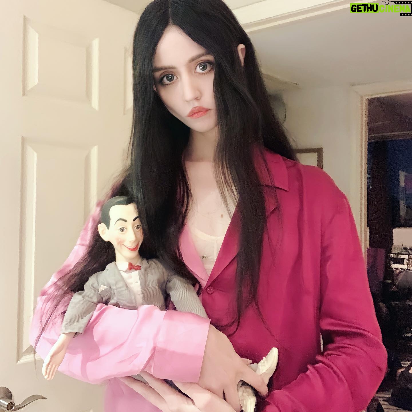 Allison Harvard - 27.1K Likes - Terrorizing @revolve since 2017💋