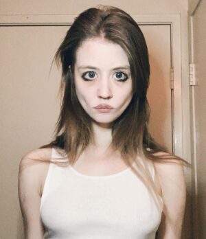 Allison Harvard Instagram - How it started ➡️ How it's going

.
.

✨ 19 hours left to bid on Creepy Chan at @withfoundation. Head to link in bio ✨ #creepychan #nft #foundation