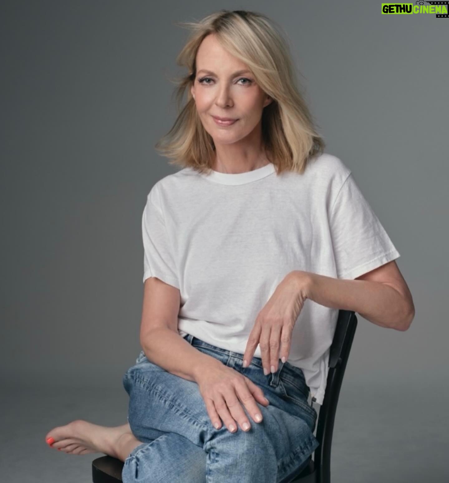 Allison Janney - 47.2K Likes - I have to thank @jillcrosbyhair for putting together one of my favorite photo shoots ever👏🏼👏🏼👏🏼❤️
I had so much fun working with @robertascroft , Jill, and @mariedelprete !!!
So many more pics to come😁