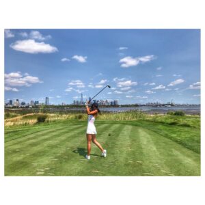 Allison Stokke Instagram - 🗽