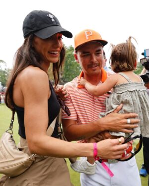 Allison Stokke Instagram - Cheers to a couple of fun Sundays 🥂 Proud of @rickiefowler and the whole team in so many ways and very thankful to have amazing family and friends to do life with