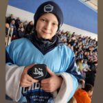 Allj Instagram - С днем рождения @hc_sibir 5:1 пацаны, спасибо за прием Рад был так вернуться домой большая любовь 🏒❄️💙🫂 Фулл выступление ищите на YouTube