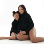Allyson Felix Instagram - Filling my cup with what really matters🖤 Drop your keys to making work family exist in harmony below⬇️