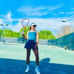 Allyson Felix Instagram - life rn🫶🏾 1. me🙇🏾‍♀️ 2. big sis in training…just missing the melanin🙃 3. fun @bysaysh project🌊 4. working mama🤰🏽 5. backyard vibes🌅 6. daddy’s girl💞 7. 📸 by Cammy 8. doubles partner🎾 9. Gammy Cammy