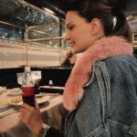 Almeda Abazi Instagram - Ramazanin en sevdigim yani sevdiklerimiz ve ailemiz ile yaptigimiz iftarlar ♥️ @cocacola_tr 🖤 #isbirligi