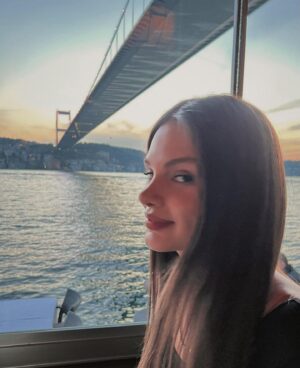 Almeda Abazi Instagram - 🌉🍽🍹☕️🍪