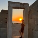 Almila Ada Instagram - Sunset lovers🌞❤️ #knidos