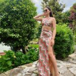 Almila Ada Instagram - Summer nights✨🤍 🦚 My dream dress: @alfabetaevening