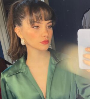 Almila Ada Instagram - Me and my random moods! 💁🏼‍♀️🎞️💕