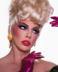 Alyssa Edwards Instagram - The Ultimate Glamour Shot! Makeup & Photo: @dillondeltoro Hair: @in2gr8ion #DancingQueen #glamourshots #glam #Queen