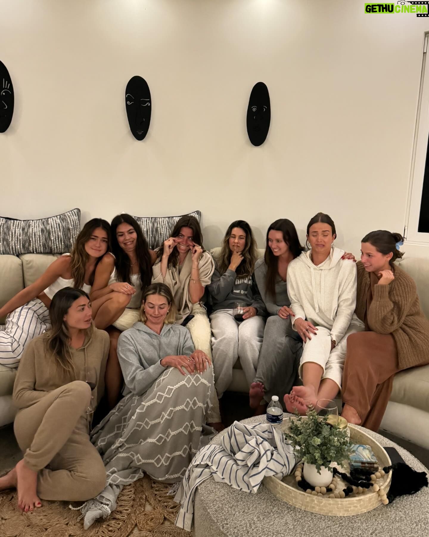 Alyssa Lynch Instagram - scroll to the end to see my favorite version of them 🫶🏻