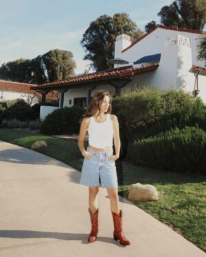 Alyssa Lynch Instagram - peep in my @ojaivalleyinn album so far - I could get emotional talking about how magical this place is