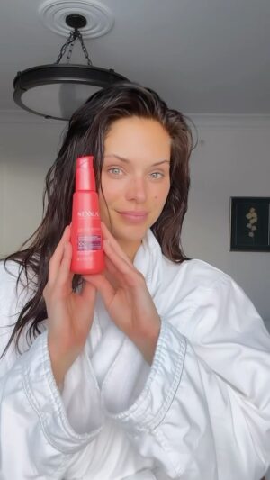 Alyssa Lynch Instagram - My shower hair care routine for the most healthy, silky, and shiny hair. #nexxuspartner @nexxushaircare #haircareroutine #hairproducts