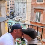 Amélie Neten Instagram - Imaginez-vous à Rome, face à la fontaine de Trevi, avec l’être aimé à vos côtés. Un petit apéro en amoureux, la vue parfaite. Que demander de mieux ? ❤️🇮🇹