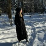 Amélie Neten Instagram - cela ne sera pas facile, mais je suis prête à relever tous les défis. Je vais poursuivre mes rêves et travailler dur pour atteindre mes objectifs. Je sais que la route sera semée d’embûches, mais je suis déterminée à les surmonter. J’ai appris à faire des choix difficiles, que ce soit dans ma vie personnelle ou professionnelle, et maintenant je suis prête à avancer. Je suis reconnaissante d’avoir des personnes comme vous à mes côtés, qui me soutiennent et m’encouragent à chaque étape de ma vie. Merci pour votre soutien et votre amour inconditionnel ❤️🌟 #Détermination #ConfianceEnSoi #AvancerDansLaVie