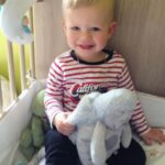 Amélie Neten Instagram - Nostalgique 🥹 Je t’aime mon fils ♥️