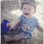 Amélie Neten Instagram - Nostalgique 🥹 Je t’aime mon fils ♥️