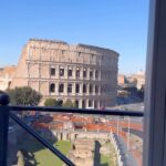 Amélie Neten Instagram - Juste magnifique ❤️🇮🇹 #Rome #colliseum