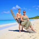 Amélie Neten Instagram - Les souvenirs de cette journée resteront gravés à jamais dans nos cœurs, comme un tableau de bonheur et de joie je t’aime mon fils ❤️ #PlageParadisiaque #BonheurEnFamille #Saona. Merci @sabtacpuntacana pour cette belle excursion 🥰